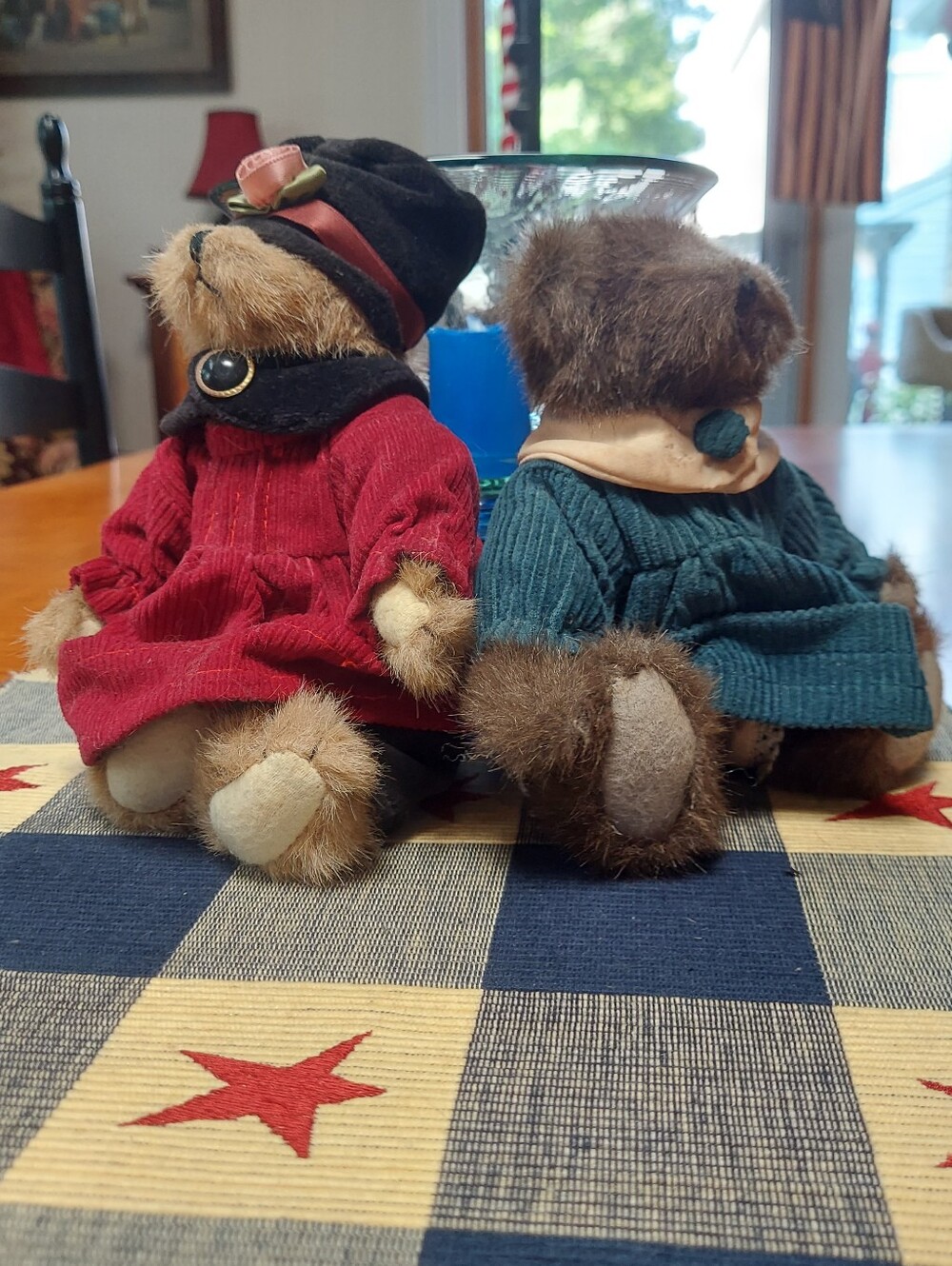 Set of 2 Boyd's "Bailey" Bears